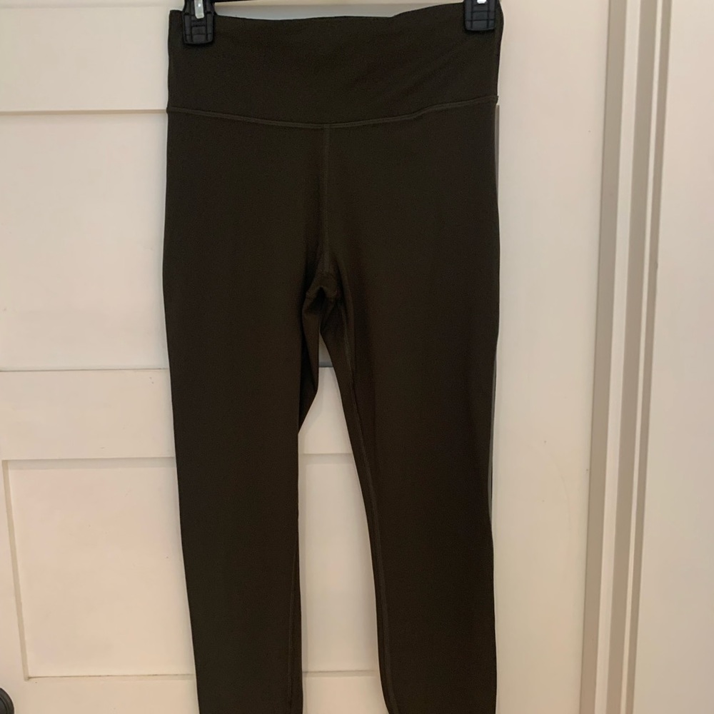 Lululemon forest green leggings size 6